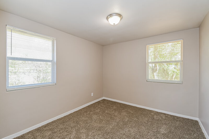 1,480/Mo, 908 Deerwood Cir S Jacksonville, FL 32208 Bedroom View 2