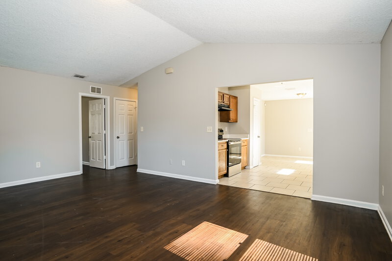 1,465/Mo, 9105 11th Ave Jacksonville, FL 32208 Living Room View