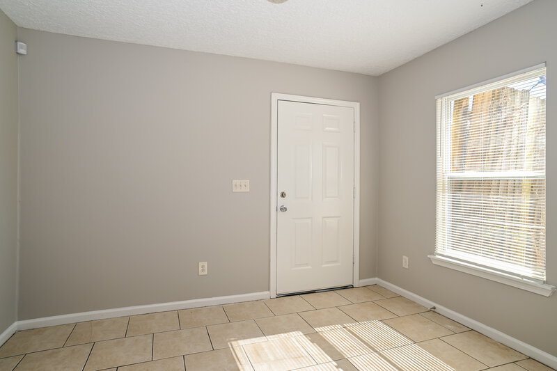 1,465/Mo, 9105 11th Ave Jacksonville, FL 32208 Dining Room View