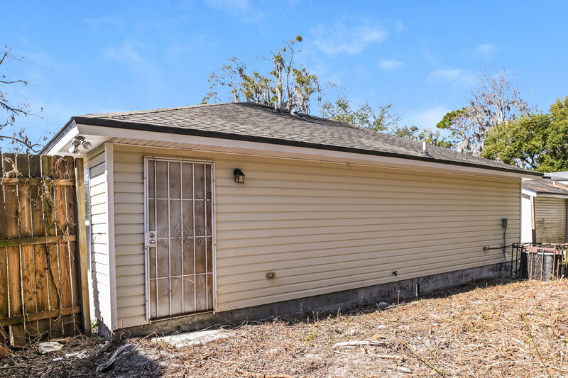 1,465/Mo, 9105 11th Ave Jacksonville, FL 32208 Rear View