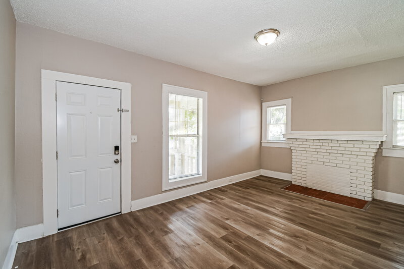 1,415/Mo, 914 Allison St Jacksonville, FL 32254 Living Room View