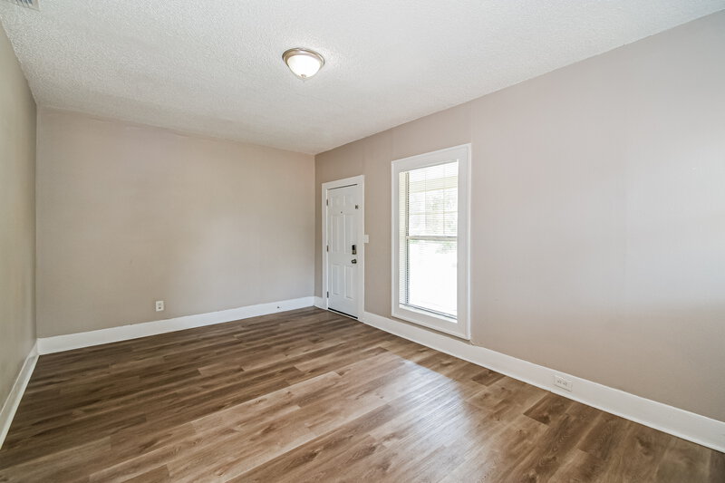 1,415/Mo, 914 Allison St Jacksonville, FL 32254 Living Room View 2