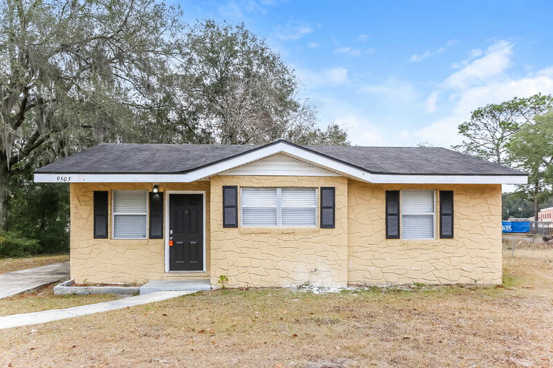 1,145/Mo, 9505 Waynesboro Ave Jacksonville, FL 32208 External View