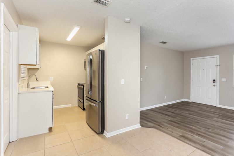 1,145/Mo, 9505 Waynesboro Ave Jacksonville, FL 32208 Misc View 5