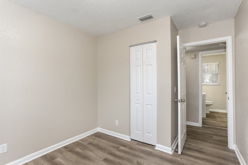 1,145/Mo, 9505 Waynesboro Ave Jacksonville, FL 32208 Misc View 10