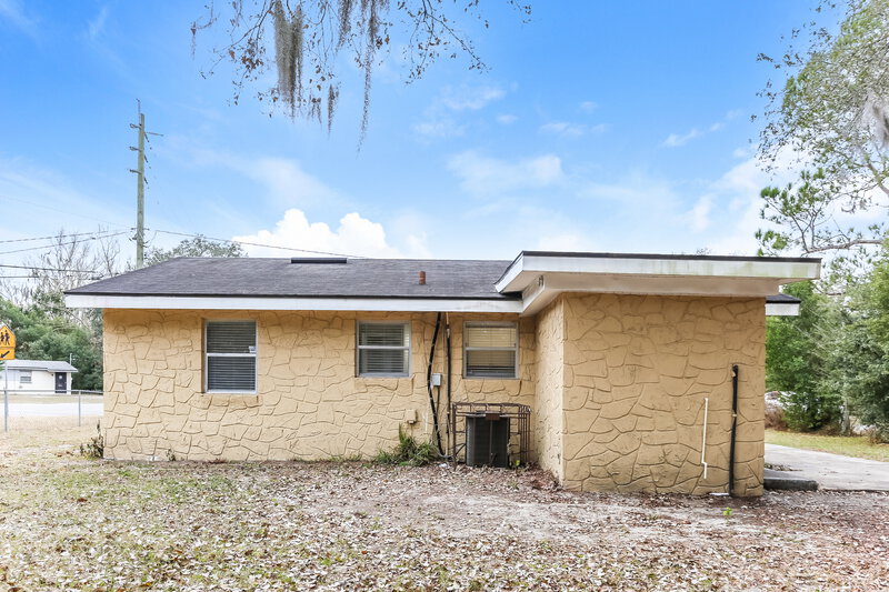 1,145/Mo, 9505 Waynesboro Ave Jacksonville, FL 32208 Misc View 17