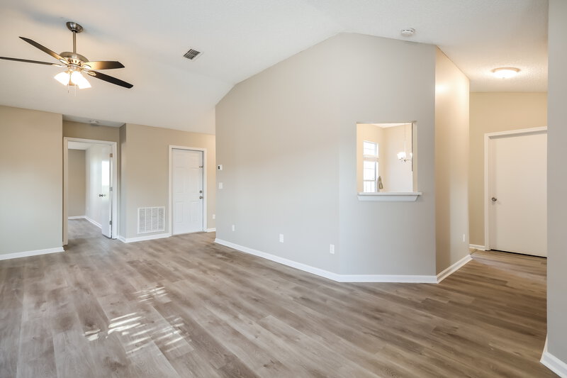 1,870/Mo, 309 Carriann Cove Trl W Jacksonville, FL 32225 Living Room View