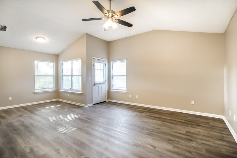 1,870/Mo, 309 Carriann Cove Trl W Jacksonville, FL 32225 Living Room View 2