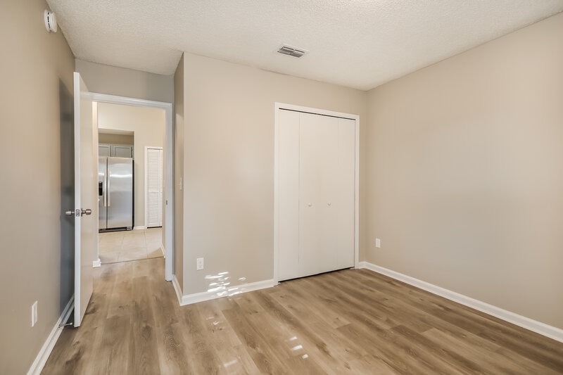 1,870/Mo, 309 Carriann Cove Trl W Jacksonville, FL 32225 Bedroom View 2