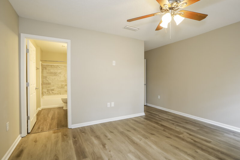 1,825/Mo, 7213 Preston Pines Trl Jacksonville, FL 32244 Main Bedroom View