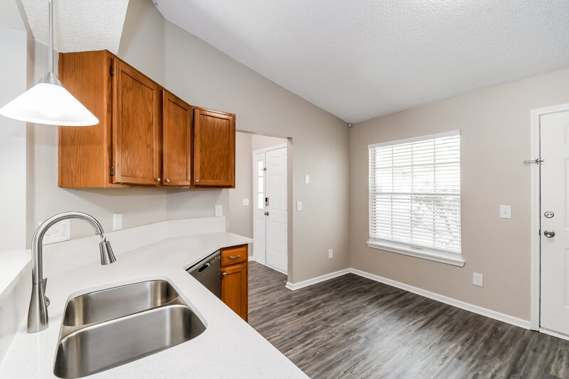 2,215/Mo, 7554 Fawn Lake Dr S Jacksonville, FL 32256 Kitchen View