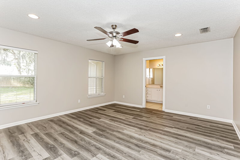 2,190/Mo, 1027 Preakness Ct Jacksonville, FL 32218 Main Bedroom View