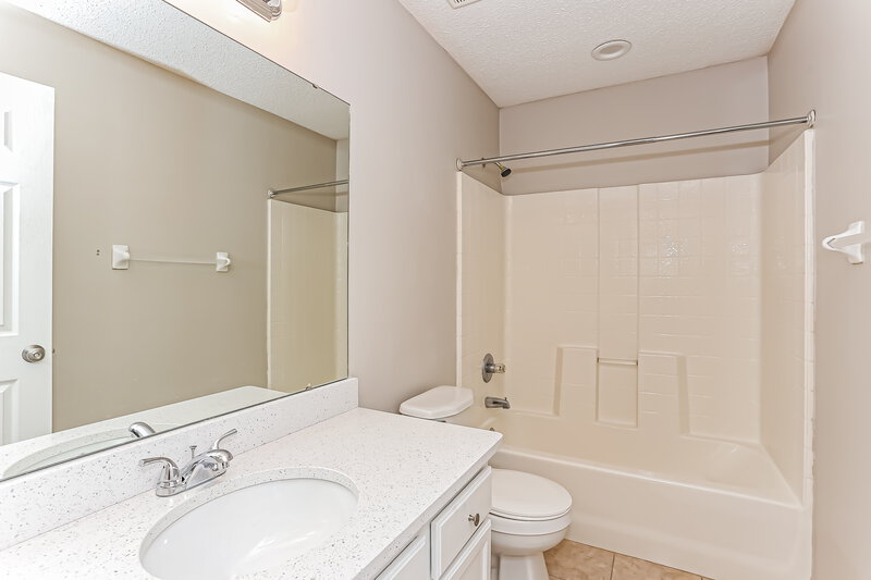 2,190/Mo, 1027 Preakness Ct Jacksonville, FL 32218 Bathroom View