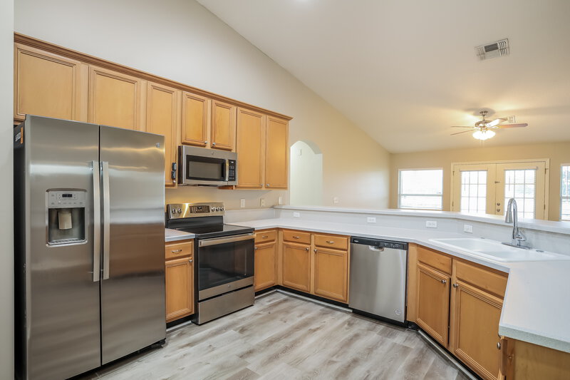 2,370/Mo, 808 Bucks Harbor Dr W Jacksonville, FL 32225 Kitchen View