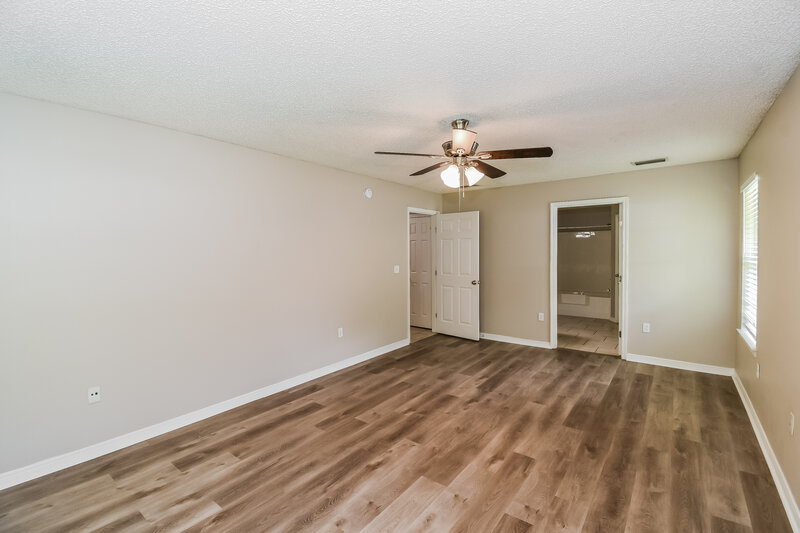 2,320/Mo, 5307 Marsala Ln Jacksonville, FL 32244 Main Bedroom View