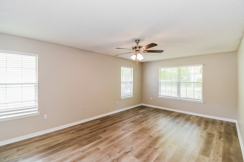 2,320/Mo, 5307 Marsala Ln Jacksonville, FL 32244 Main Bedroom View 2