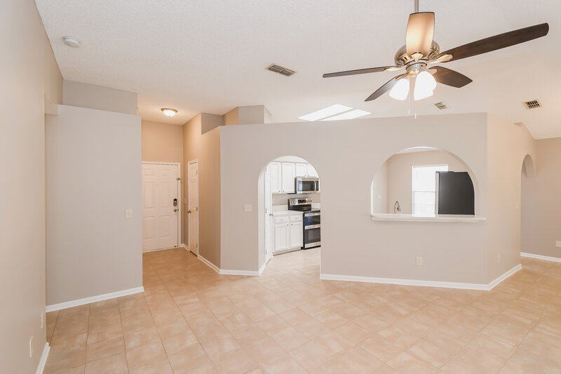 1,625/Mo, 7703 Enderby Ave E Jacksonville, FL 32244 Living Room View 3