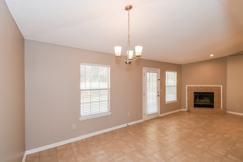 1,625/Mo, 7703 Enderby Ave E Jacksonville, FL 32244 Dining Room View