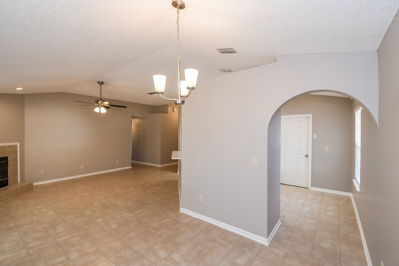 1,625/Mo, 7703 Enderby Ave E Jacksonville, FL 32244 Dining Room View 2