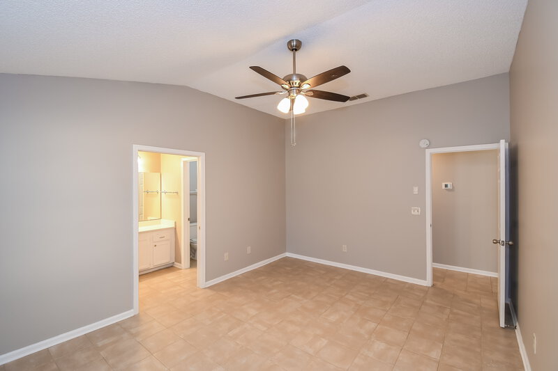 1,625/Mo, 7703 Enderby Ave E Jacksonville, FL 32244 Main Bedroom View