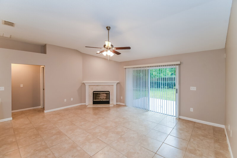 3,540/Mo, 391 Meadowlark Ln St Augustine, FL 32092 Living Room View
