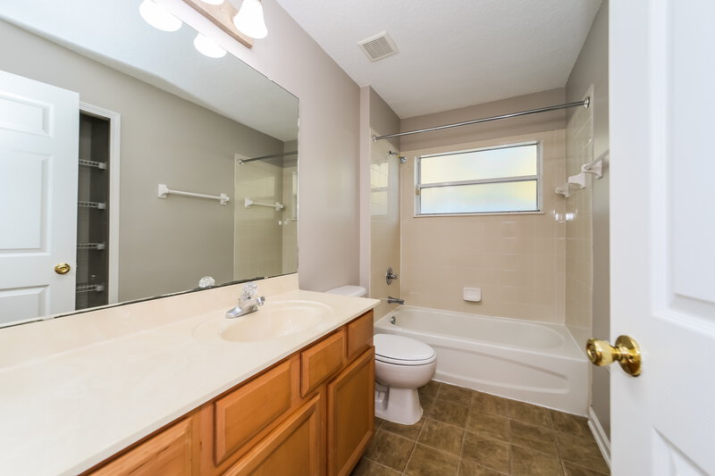 3,450/Mo, 100 Corral Cir Saint Augustine, FL 32092 Bathroom View