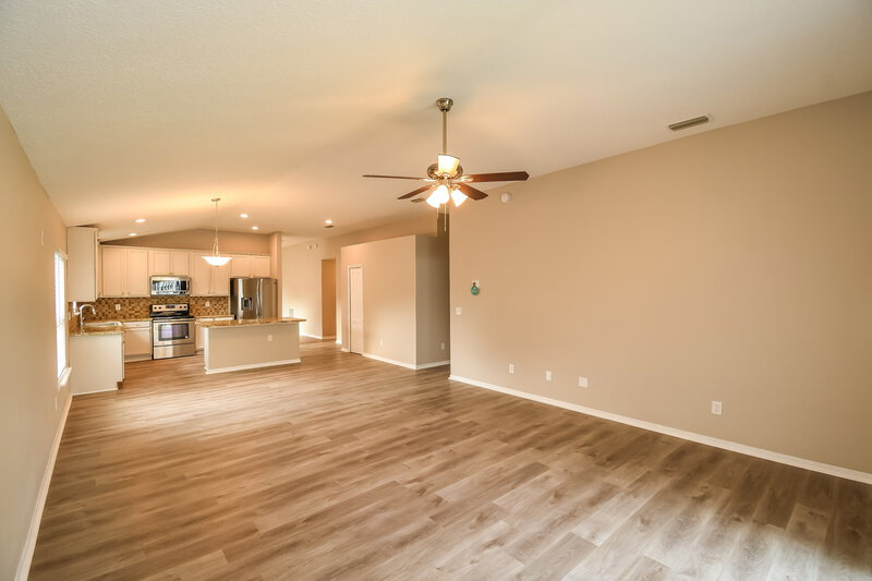 2,330/Mo, 1573 E Windy Willow Dr Saint Augustine, FL 32092 Living Room View 2