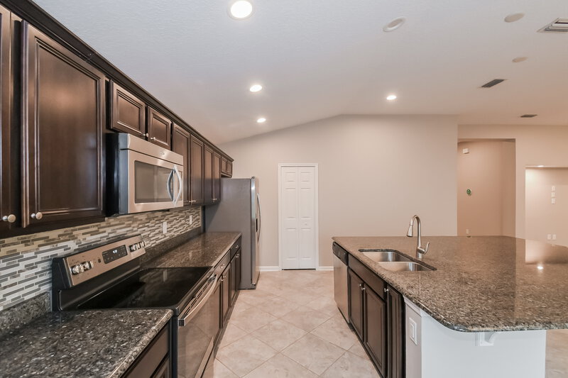 2,470/Mo, 12351 Faust Ct Jacksonville, FL 32258 Kitchen View 2