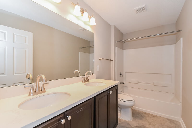 2,470/Mo, 12351 Faust Ct Jacksonville, FL 32258 Bathroom View