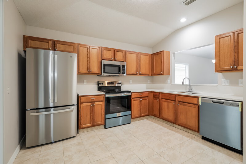 2,540/Mo, 3514 Pebble Stone Ct Orange Park, FL 32065 Kitchen View