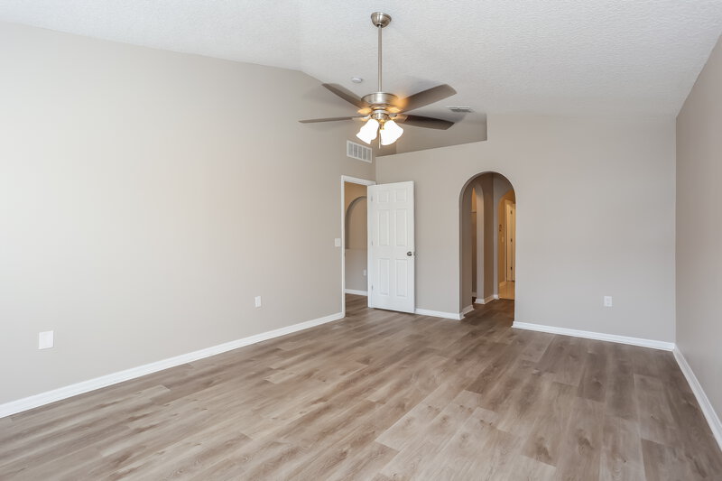 2,015/Mo, 8757 Merseyside Ave Jacksonville, FL 32219 Main Bedroom View 2