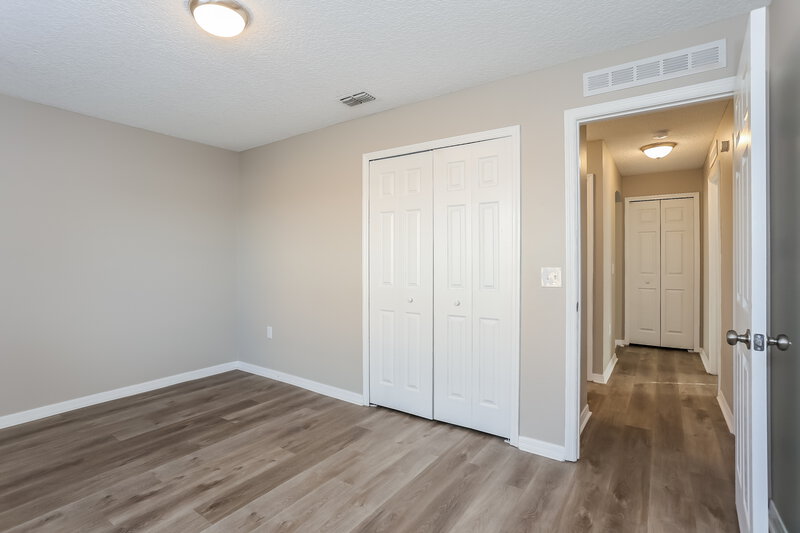 2,015/Mo, 8757 Merseyside Ave Jacksonville, FL 32219 Bedroom View