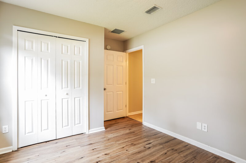 1,910/Mo, 3812 Juliet Leia Cir W Jacksonville, FL 32218 Bedroom View