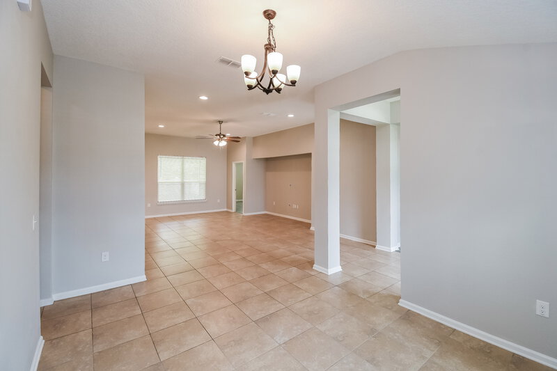 2,550/Mo, 75094 Fern Creek Dr Yulee, FL 32097 Dining Room View