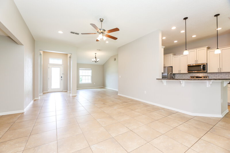 2,495/Mo, 75094 Fern Creek Dr Yulee, FL 32097 Living Room View 2