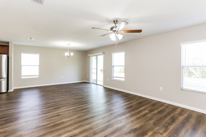 1,810/Mo, 8769 Oxfordshire Ave E Jacksonville, FL 32219 Living Room View 2