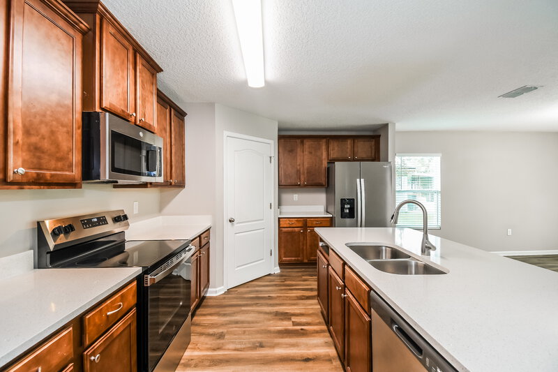 1,865/Mo, 8769 Oxfordshire Ave E Jacksonville, FL 32219 Kitchen View
