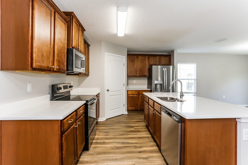 1,810/Mo, 8769 Oxfordshire Ave E Jacksonville, FL 32219 Kitchen View 2