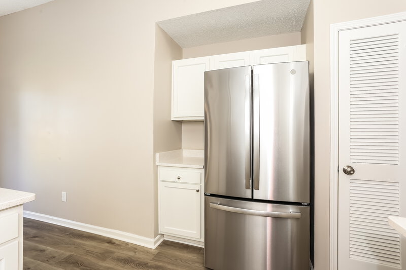 2,065/Mo, 1317 Cove Landing Dr Jacksonville, FL 32233 Kitchen View