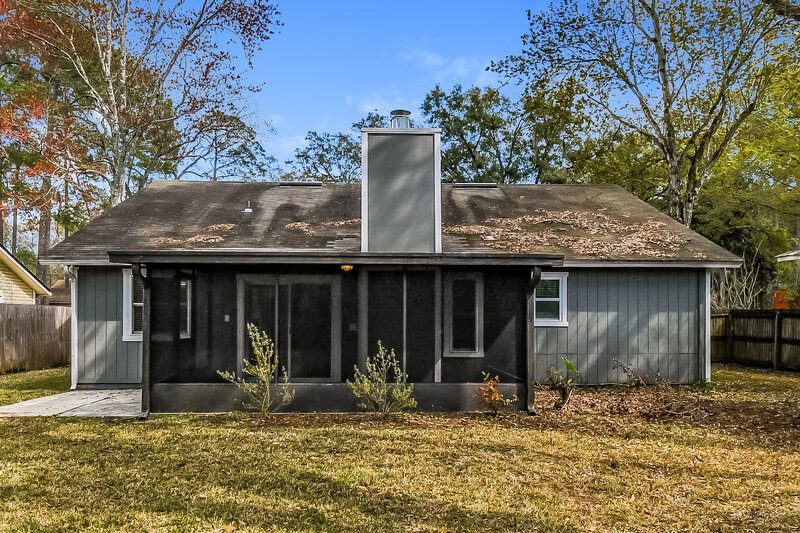 2,020/Mo, 8136 Honeysuckle Ln Jacksonville, FL 32244 Rear View