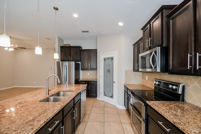 2,345/Mo, 2326 Eagle Perch Pl Fleming Island, FL 32003 Kitchen View