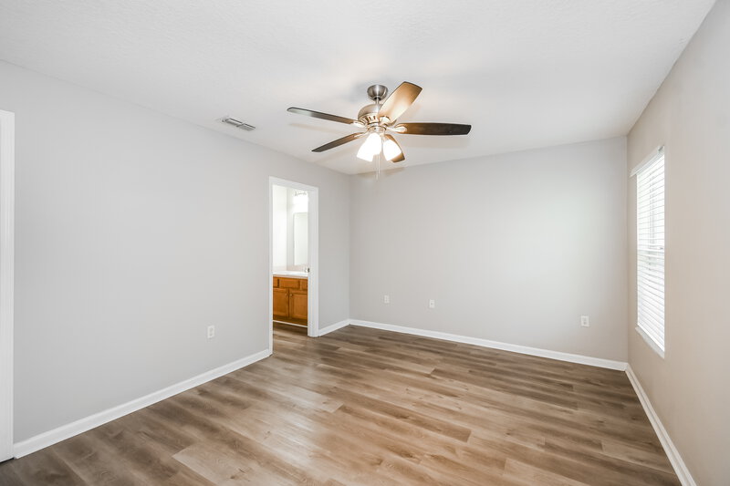 1,715/Mo, 3812 Evan Samuel Dr Jacksonville, FL 32210 Main Bedroom View