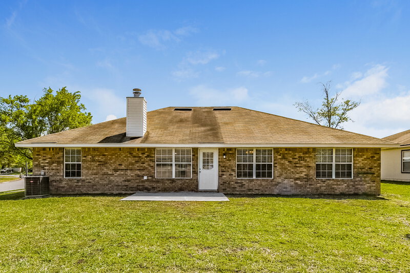 2,175/Mo, 2700 Taylor Hill Dr Jacksonville, FL 32221 Rear View