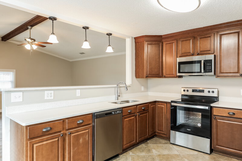 2,550/Mo, 811 Elmwood St Orange Park, FL 32065 Kitchen View