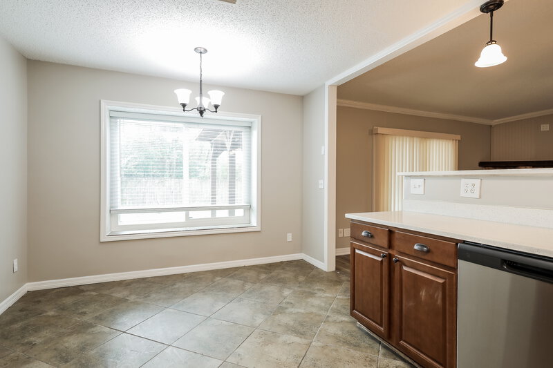 2,550/Mo, 811 Elmwood St Orange Park, FL 32065 Kitchen View 3