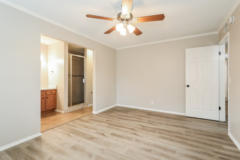 2,550/Mo, 811 Elmwood St Orange Park, FL 32065 Main Bedroom View 2