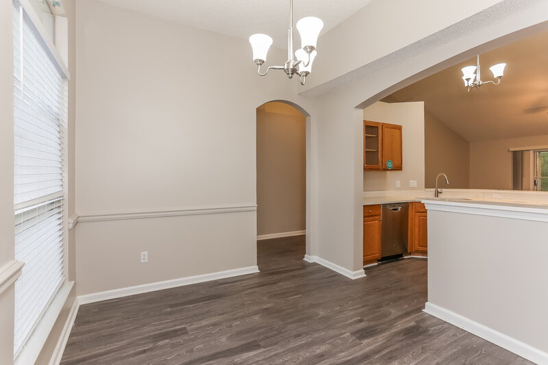 1,910/Mo, 310 Lake Bluff Ct Orange Park, FL 32073 Dining Room View