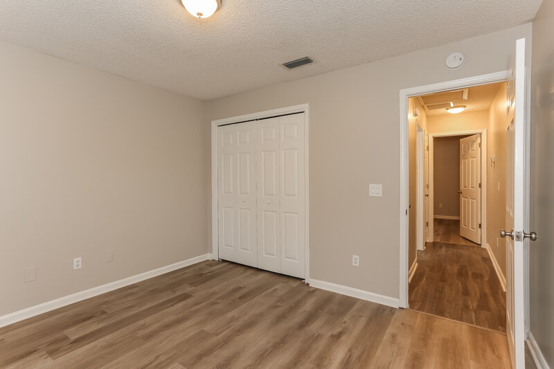 1,910/Mo, 310 Lake Bluff Ct Orange Park, FL 32073 Bedroom View