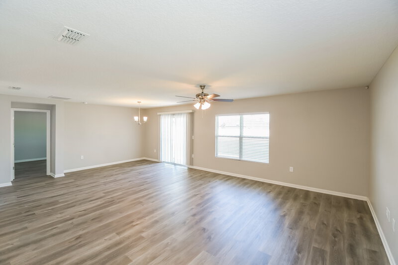 2,235/Mo, 1949 Rock Springs Way Middleburg, FL 32068 Living Room View 2