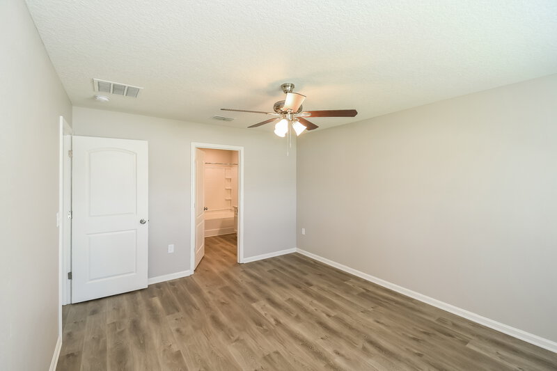 2,235/Mo, 1949 Rock Springs Way Middleburg, FL 32068 Main Bedroom View